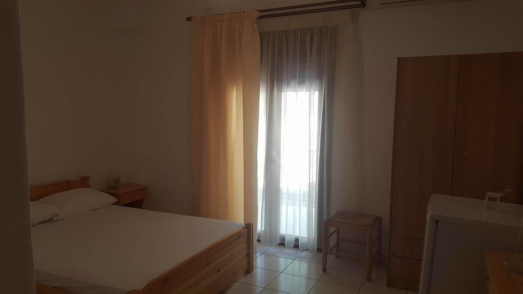 Mantos Rooms 1 Neo Klima Extérieur photo