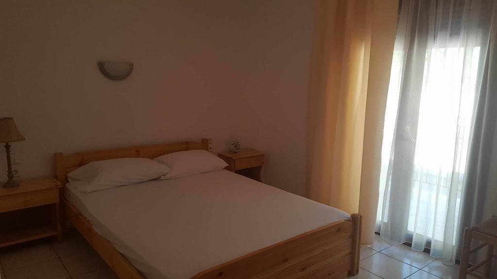 Mantos Rooms 1 Neo Klima Extérieur photo